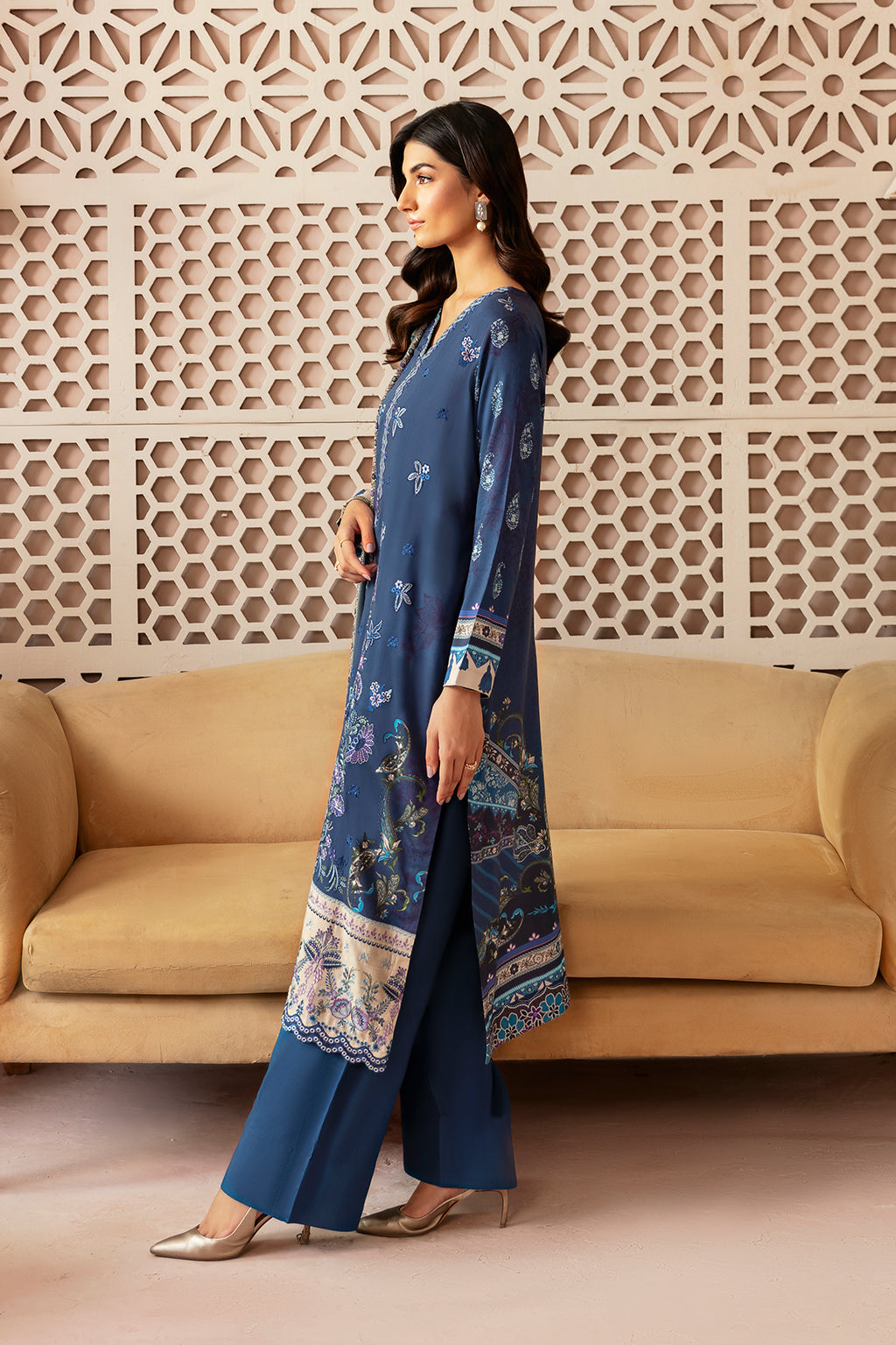 Riwaj by Ramsha J-302 | Printed Viscose Stitched 3-Piece Suit | Zahra Apparel Collection