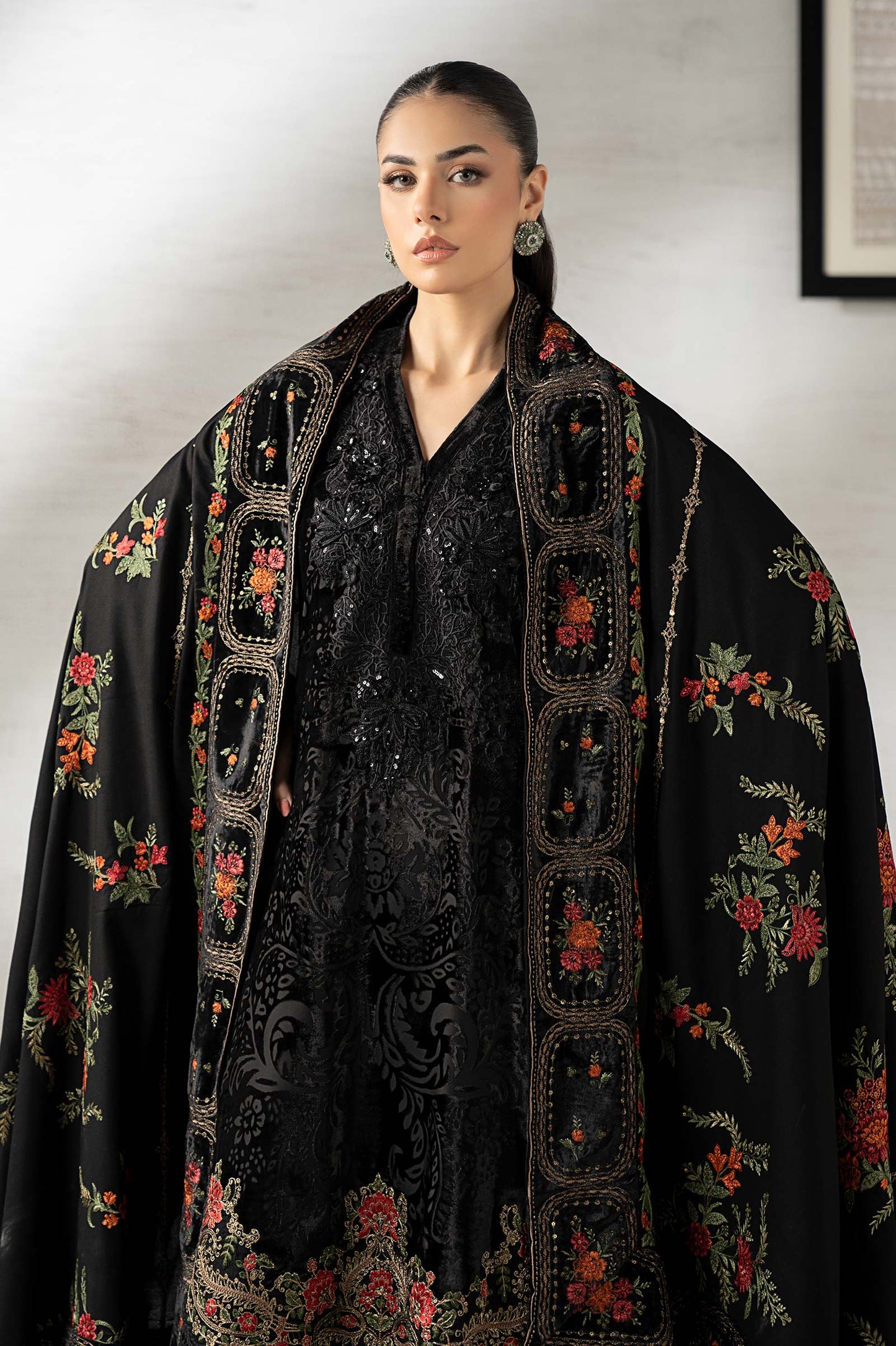 Maria.B. DW-W25-29 — Embroidered Palachi Stitched 3-Piece Suit in Black | Pre-Fall Luxury Pret
