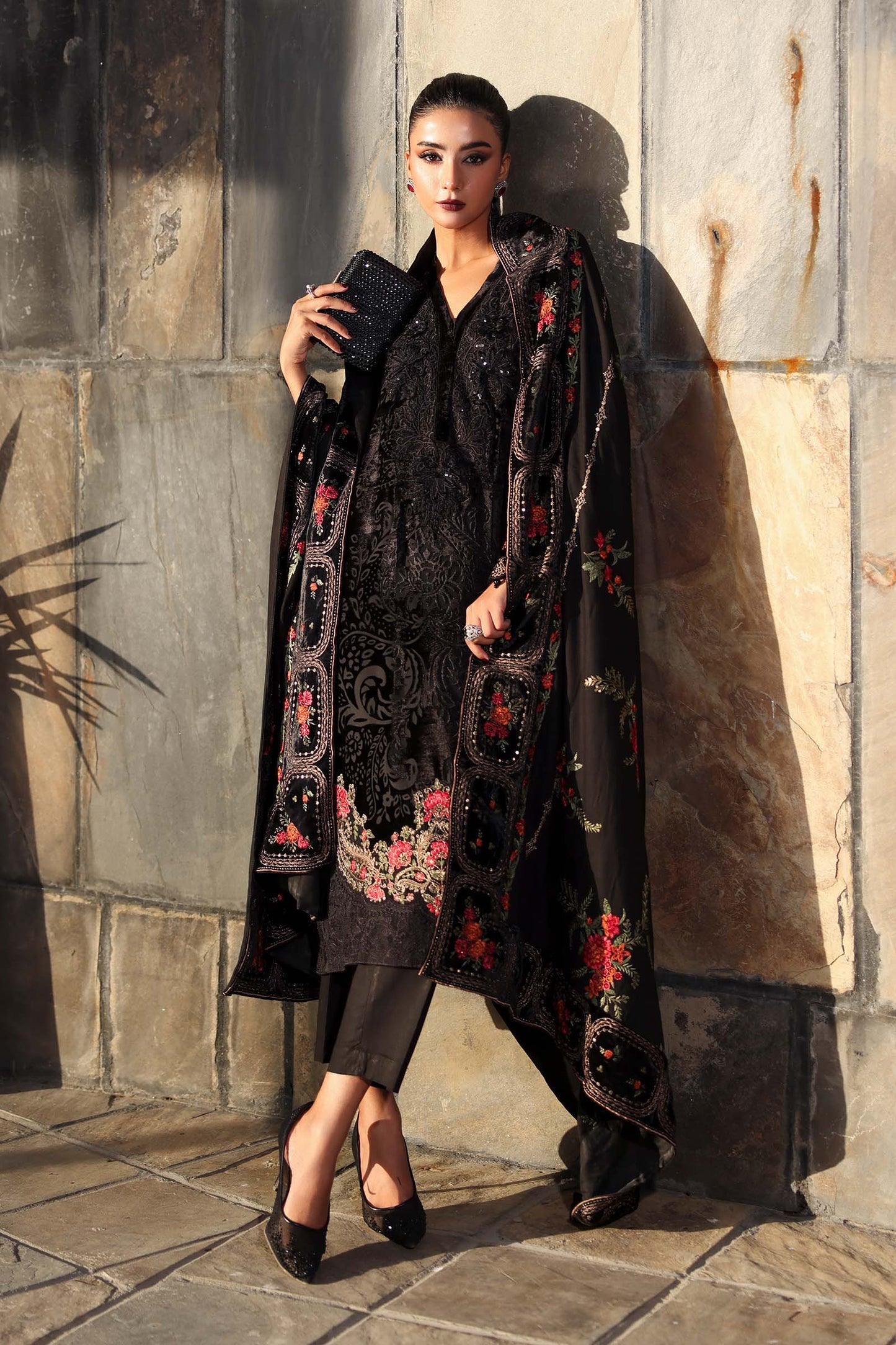 Maria.B. DW-W25-29 — Embroidered Palachi Stitched 3-Piece Suit in Black | Pre-Fall Luxury Pret