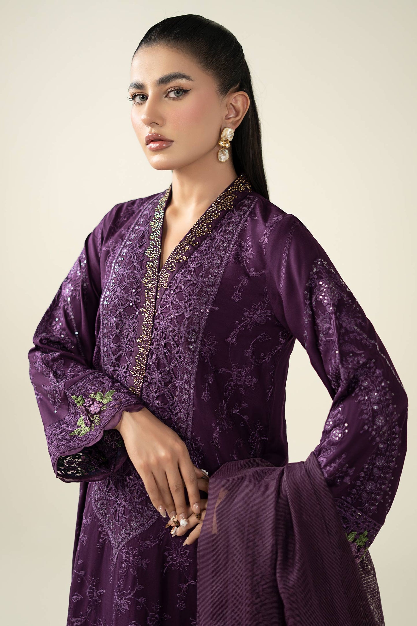 Maria.B. DW-W25-74 — Embroidered Linen Stitched 3-Piece Suit in Purple | Winter Luxury Pret